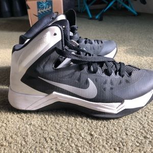 Nike Womens Basketball Shoes